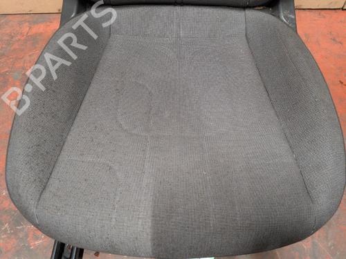 left-front-seat-vw-up-121-122-bl1-bl2-bl3-123-2011-36365167 main image