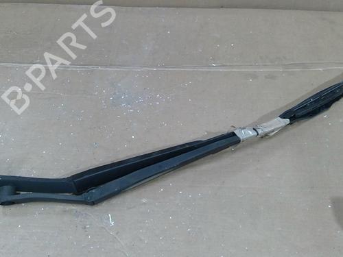Used Front windshield wiper arm KIA CARENS III MPV (UN) 2.0 CRDi 140 (140 hp) 30562516
