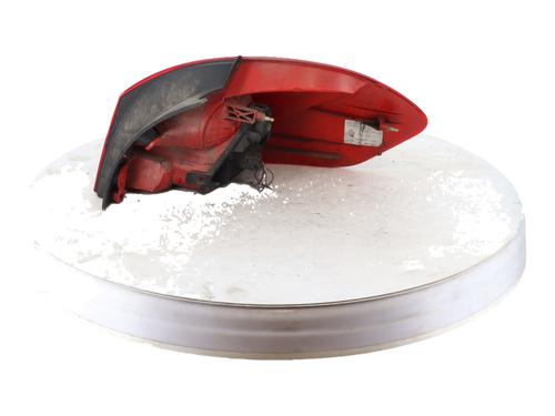 left-taillight-renault-clio-iii-br01-cr01-2005-2006-2007-2008-2009-2010-2011-2012-2013-2014-37450972 main image