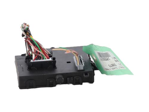 Fuse box RENAULT TWINGO II (CN0_) 1.2 16V (CN04, CN0B) | BP27884678E1 