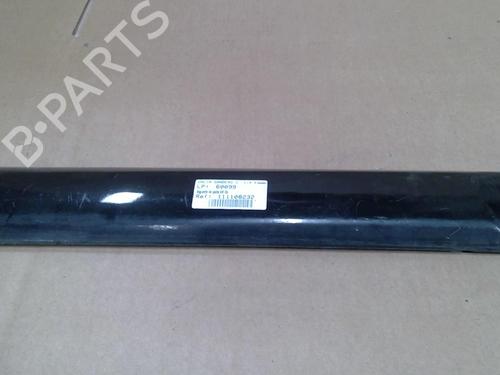 Used Door moulding trim DACIA SANDERO 1.4 (BS0C, BS0A, BS0G, BS1F, BS0E) (75 hp) 29082605
