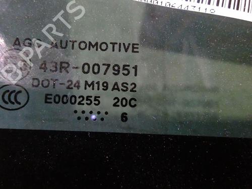 front-right-quarter-glass-ds-ds-3-sa_-2015-2016-2017-2018-2019-26184685 main image