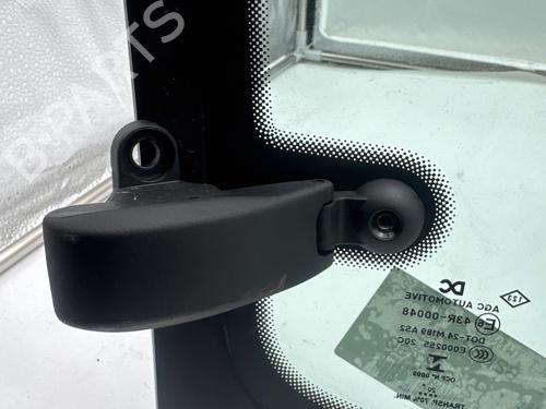 rear-left-door-window-renault-twingo-iii-bcm_-bca_-2014-37742815 main image