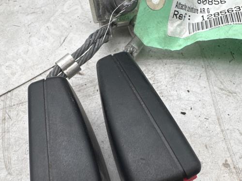 Used Seat buckle Seat buckle 37085936 37085936