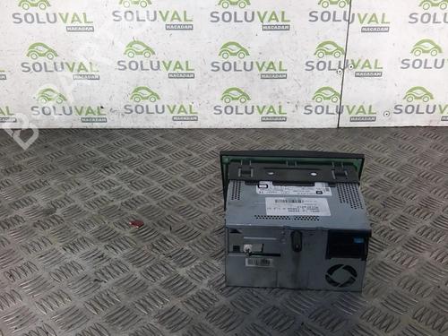 Used Radio Radio 21812189 21812189
