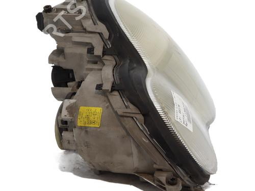 Used Left headlight Left headlight MERCEDES-BENZ C-CLASS (W203) C 220 CDI (203.006) (136 hp) 29407646 29407646