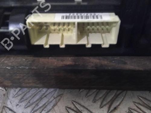 Used Climate control Climate control 20359819 20359819