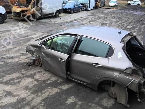 Left mirror PEUGEOT 208 I (CA_, CC_) 1.2 VTI 82 | BP32128549C26