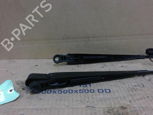 Used Front windshield wiper arm Front windshield wiper arm FORD MONDEO II Turnier (BNP) 1.8 TD (90 hp) 29607354 29607354