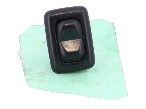 Used Right front window switch Right front window switch OPEL CORSA A Hatchback (S83) 1.5 D (F08, M08, F68, M68) (50 hp) 29341924 29341924
