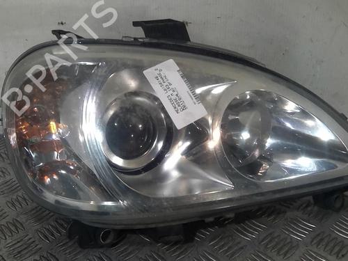 Used Right headlight Right headlight MERCEDES-BENZ M-CLASS (W163) ML 270 CDI (163.113) (163 hp) 20352538 20352538