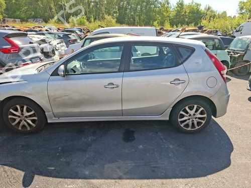 Left front fog light HYUNDAI i30 (FD) 1.6 CRDi | BP28080179C30 - Image 38