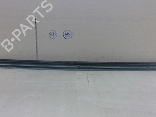 Dørliste Dørliste 37742590 37742590