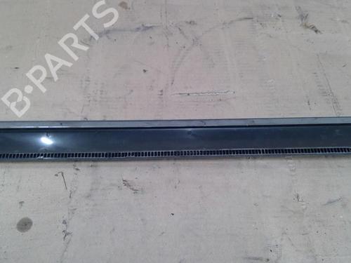 Door moulding trim OPEL AGILA (A) (H00) 1.2 16V (F68) | BP28155759C150 