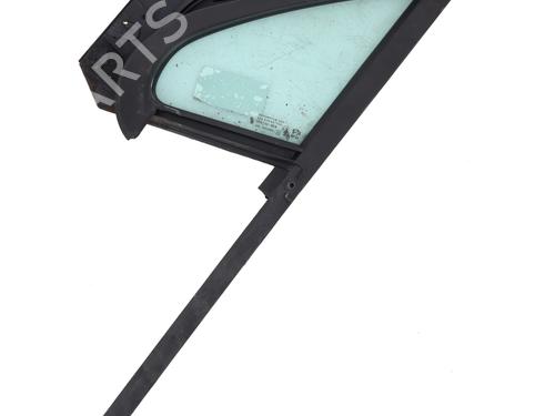 Front right quarter glass PEUGEOT 208 I (CA_, CC_) 1.0 VTi | BP24816983C112