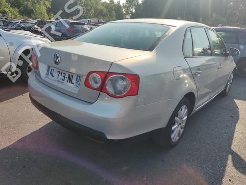 Høyre foran utvendig håndtak VW JETTA III (1K2) 1.6 TDI | BP27837990C129 