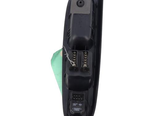 Used Left front window switch Left front window switch RENAULT CLIO II (BB_, CB_) 1.6 16V (BB01, BB0H, BB0T, BB14, BB1D, BB1R, BB2KL, BB3G... (107 hp) 28066741 28066741