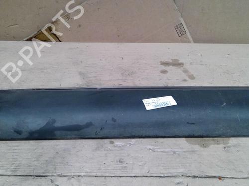 Used Door moulding trim Door moulding trim RENAULT ARKANA I (LCM_, LDN_) 1.6 E-TECH 145 (LDMU) (143 hp) 32484718 32484718