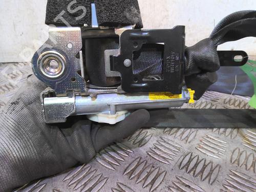 Used Front right seatbelt Front right seatbelt FORD FIESTA VI (CB1, CCN) 1.4 TDCi (68 hp) 20353998 20353998