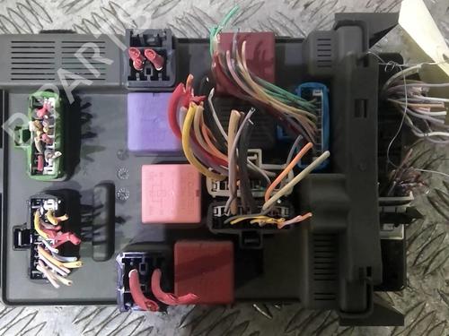 Used Fuse box RENAULT VEL SATIS (BJ0_) 2.0 dCi (BJ03) (150 hp) 20368326