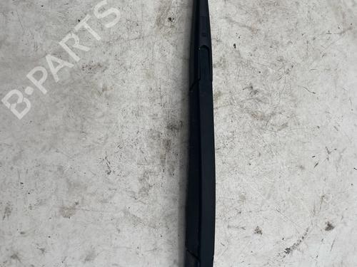 Used Rear windshield wiper arm Rear windshield wiper arm 36874930 36874930