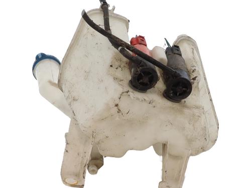 Windscreen washer tank TOYOTA YARIS (_P9_) 1.4 D-4D (NLP90_, NLP90R) | BP31206512C113