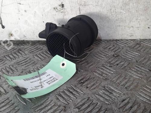 Used Mass air flow sensor Mass air flow sensor PORSCHE CAYENNE (9PA) S 4.5 (340 hp) 21817513 21817513