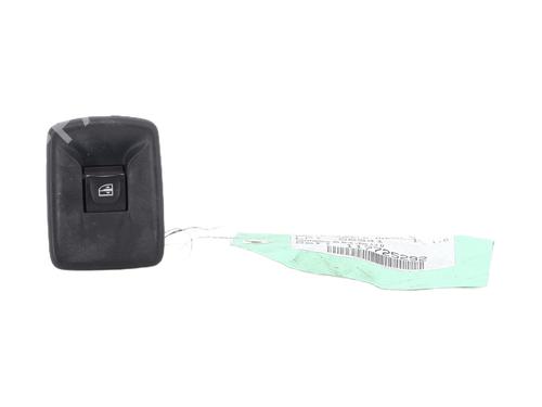 Used Right front window switch DACIA DOKKER Box Body/MPV 1.6 (83 hp) 31030337