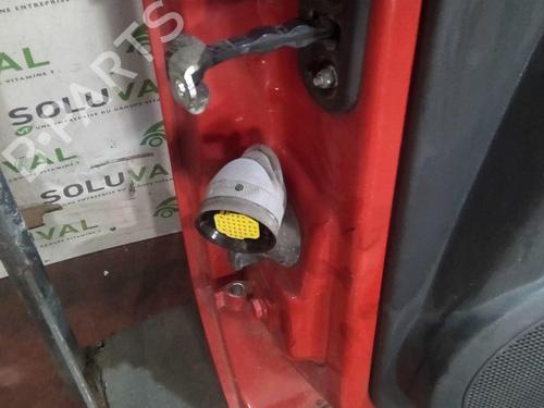 Used Right front door FIAT QUBO (225_) 1.3 D Multijet (225CXB1A, 225AXB1A, 225CXB11, 225AXB11,... (75 hp) 20362428