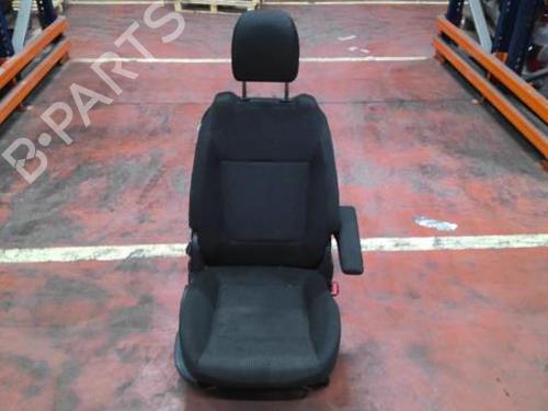 Used Right front seat PEUGEOT 5008 (0U_, 0E_) 1.6 HDi (112 hp) 30159554
