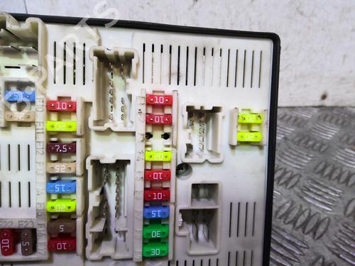 Used Fuse box Fuse box RENAULT MEGANE III Hatchback (BZ0/1_, B3_) 1.5 dCi (BZ09, BZ0D, BZ1W, BZ29, BZ14) (110 hp) 20358356 20358356