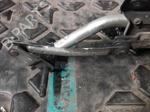 Used Front wiper motor Front wiper motor RENAULT TWINGO II (CN0_) 1.2 16V (CN04, CN0B) (75 hp) 20370407 20370407