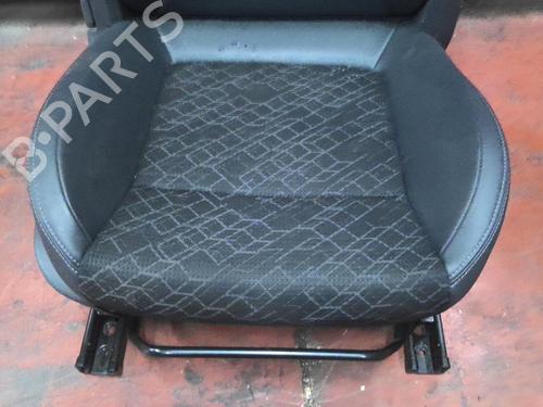 Sæde højre fortil Sæde højre fortil PEUGEOT 3008 I MPV (0U_) [2009-2017] 33871891 33871891