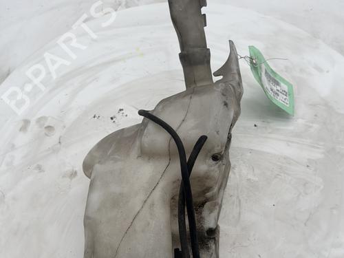 windscreen-washer-tank-renault-clio-iii-br01-cr01-2005-2006-2007-2008-2009-2010-2011-2012-2013-2014-33836875 main image