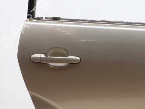 Dør højre bagtil Dør højre bagtil TOYOTA COROLLA Verso (ZER_, ZZE12_, R1_) 2.2 D-4D (AUR10_, AUR10R) (136 hp) 37450931 37450931