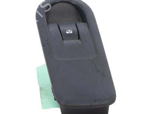 Right front window switch RENAULT GRAND SCÉNIC II (JM0/1_) 1.5 dCi (JM1E) 8200315027