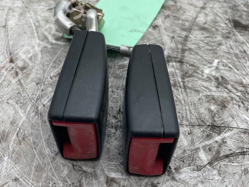 seat-buckle-vw-golf-v-1k1-2003-2004-2005-2006-2007-2008-2009-2010-36656995 main image