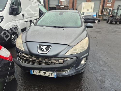 Brugte PEUGEOT 308 I (4A_, 4C_) 1.6 HDi (109 hp) 4440066