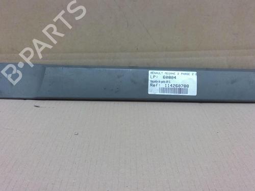 door-moulding-trim-renault-megane-ii-estate-km01_-2003-2004-2005-2006-2007-2008-2009-2010-2011-2012-29896659 main image