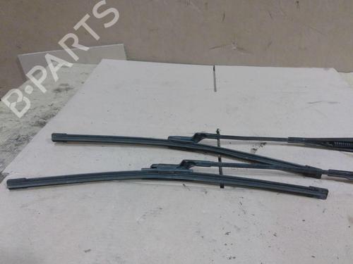 front-windshield-wiper-arm-skoda-fabia-ii-542-2006-2007-2008-2009-2010-2011-2012-2013-2014-31909737 main image