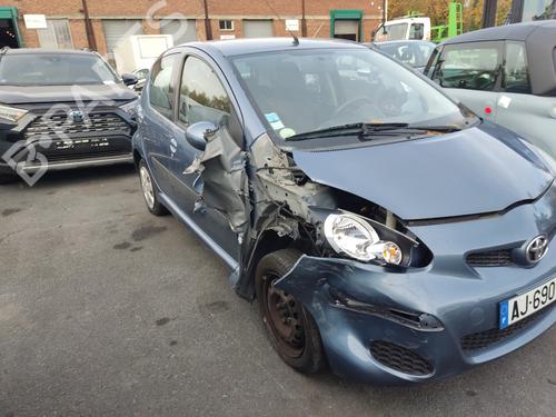 Left headlight TOYOTA AYGO (_B1_) 1.0 (KGB10_, KGB10R) | BP31961564C28