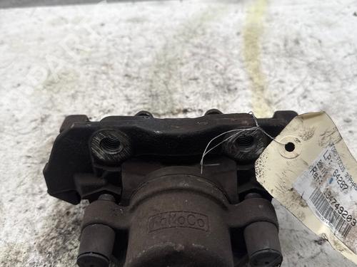 Used Right front brake caliper Right front brake caliper FORD FOCUS III 1.6 TDCi ECOnetic (105 hp) 40440654 40440654