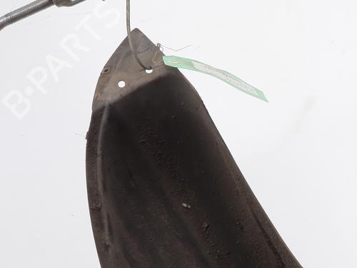 wheel-arch-renault-clio-ii-hatchback-van-sb012_-1998-28416238 main image