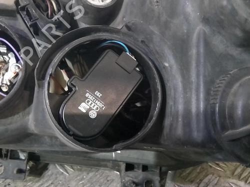 Right headlight VW POLO (9N_, 9A_) 1.2 12V | BP20352211C29 