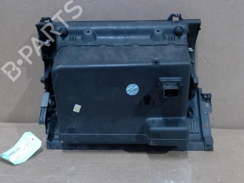 Used Glove box Glove box VW TOURAN (1T1, 1T2) 2.0 TDI (136 hp) 30538367 30538367