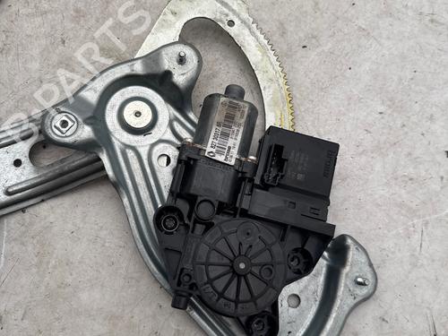 Vindusheismekanisme høyre bak Vindusheismekanisme høyre bak RENAULT SCÉNIC III (JZ0/1_) 1.5 dCi (86 hp) 37278240 37278240