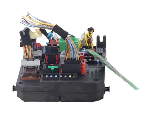 Fuse box CITROËN C4 Picasso II 1.6 HDi / BlueHDi 115 | BP39957266E1 - Image 3