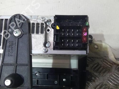 Bilradio VW GOLF V (1K1) 2.0 SDI (75 hp) 21812239