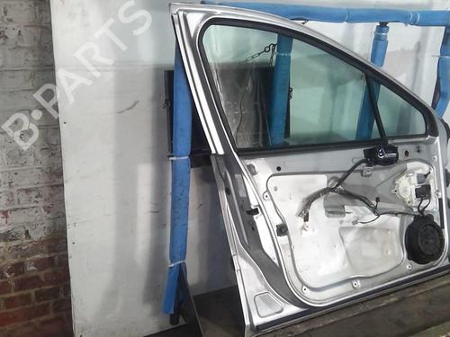 Used Left front door PEUGEOT 407 (6D_) 2.0 HDi 135 (6DRHRH, 6DRHRE, 6DRHRG, 6DRHRJ) (136 hp) 20359307