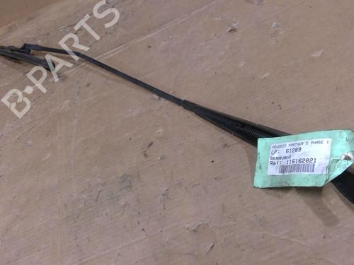Used Front windshield wiper arm PEUGEOT PARTNER Tepee 1.6 HDi 16V (90 hp) 30788807